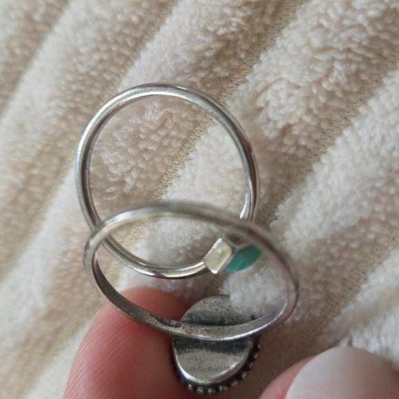 Set 2 Turquoise Rings - Picture 3 of 3